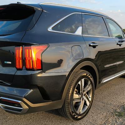 Kia Sorento PLUG IN 4WD 7os Full OPCJA 4x4 Gwarancja 1 własciciel