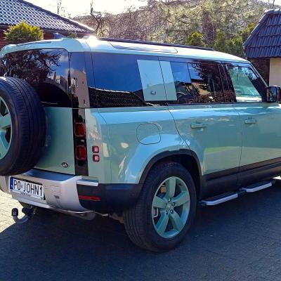 Land Rover Defender 110 | 75th Anniversary Edition 400KM | Stan Salonowy, CESJA w PKO Leasing, Łączny koszt to 359 889,00 zł