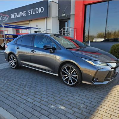 Toyota Corolla 1.8 GR DYNAMIC HYBRYDA AUTOMAT cesja leasingu