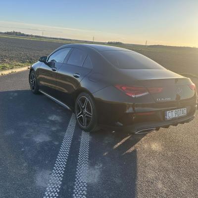 Mercedes-Benz CLA 200 AMG Line