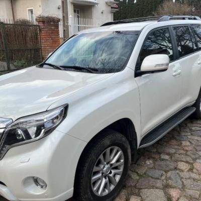 Land Cruiser Executive