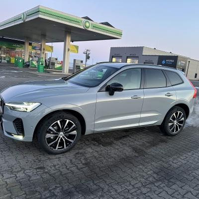 VOLVO XC60 B5 AWD Mild hybrid (250 + 14KM) 2025r Ultra DARK Vapour Grey Wentylowane skóry nappa Amber Full opcja