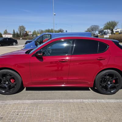 Alfa Romeo Stelvio Q4 280km tributo Italiano