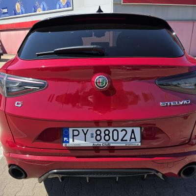 Alfa Romeo Stelvio Q4 280km tributo Italiano