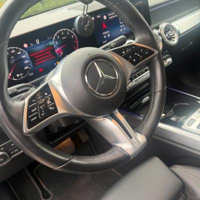 Przejmij prestiżowego SUV-a na krótki okres – Mercedes-Benz GLB 200 z ogromnym zapasem kilometrów!