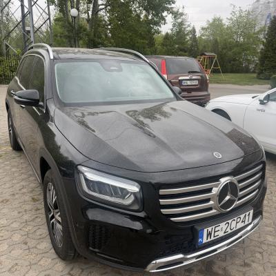 Przejmij prestiżowego SUV-a na krótki okres – Mercedes-Benz GLB 200 z ogromnym zapasem kilometrów!