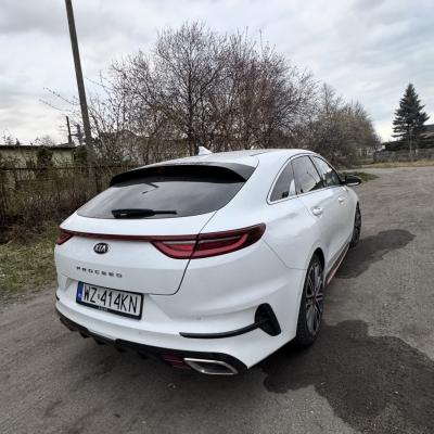 Kia proceed gt 1.6 204 km cesja