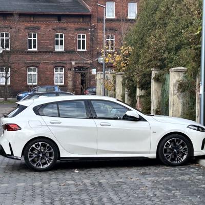 BMW 120, rok 2025, stan idealny!
