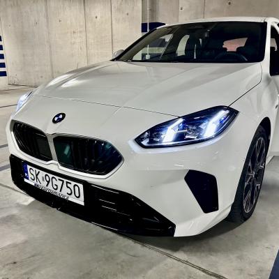 BMW 120, rok 2025, stan idealny!