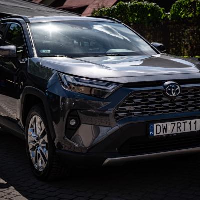 TOYOTA RAV4 2.5 Hybrid Executive 4x4