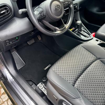 Toyota Yaris Executive 1.5 VVT-i H 130KM niskie odstępne