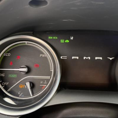 Cesja leasingu operacyjnego – Toyota Camry Executive 2.5 Hybrid 218 KM (2023)