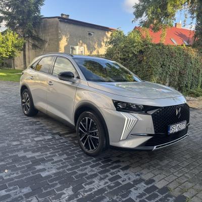 DS 7