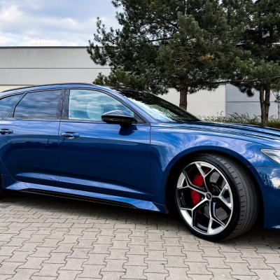 AUDI RS6 Avant